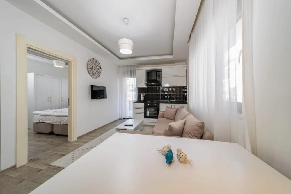 Comfy Flat With Central Location in Kepez Antalya