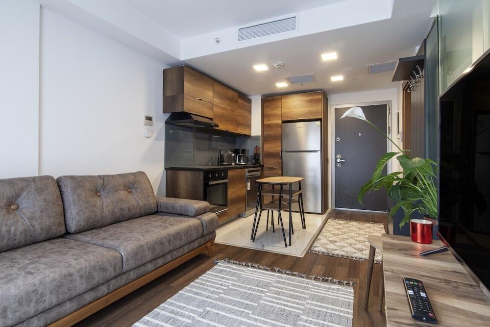 Residence Flat With Excellent Location in Sisli