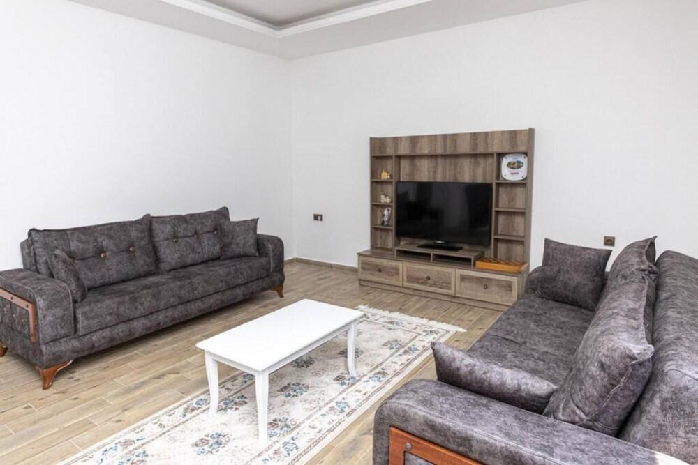 House With Garden and Private Pool in Bodrum