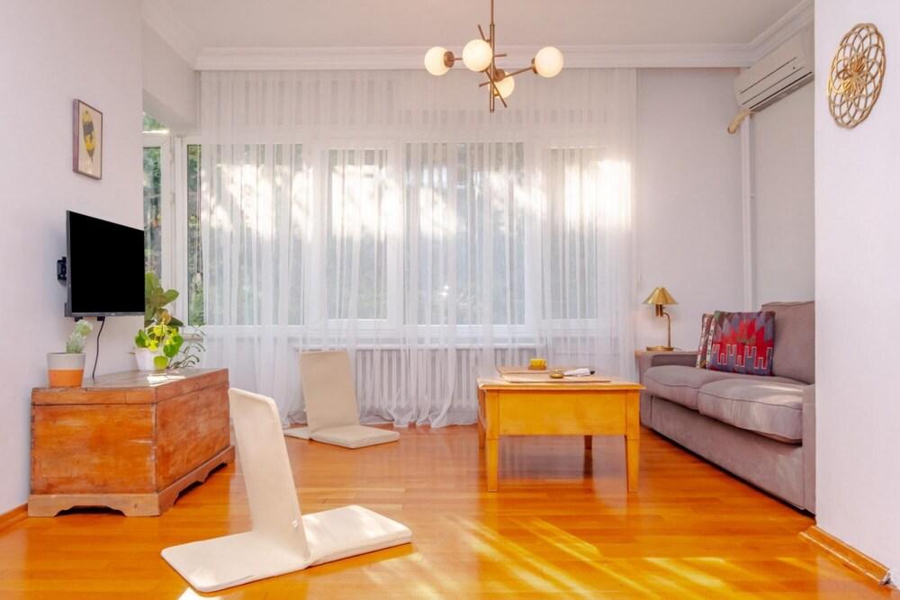 Stunning Flat Close to the Bosphorus in Sariyer