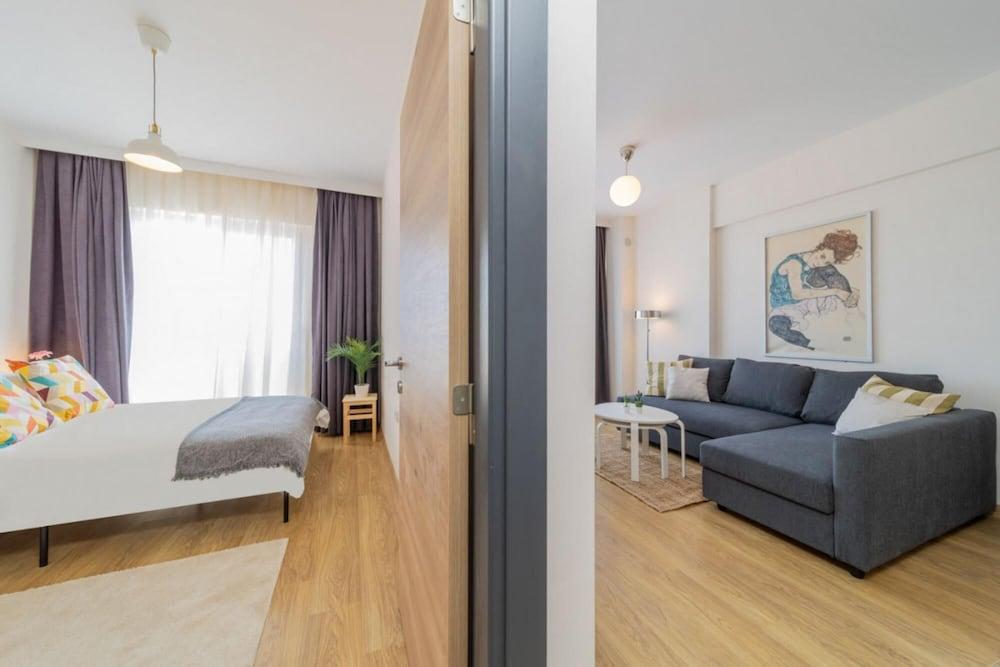 Missafir Gorgeous Flat With Shared Pool in Kepez