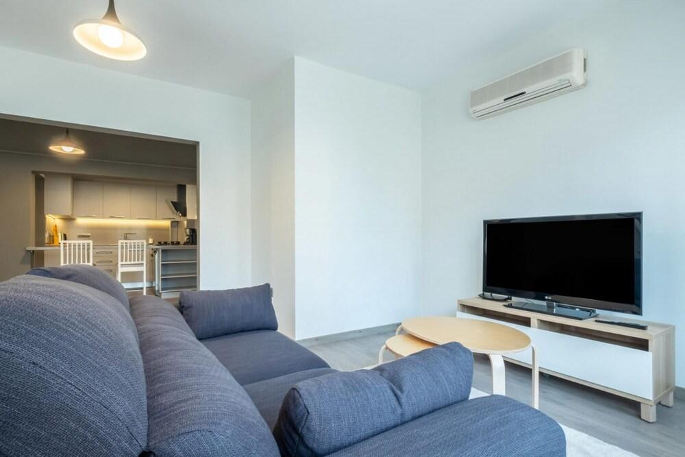 Central Flat Close to Popular Attractions in Sisli