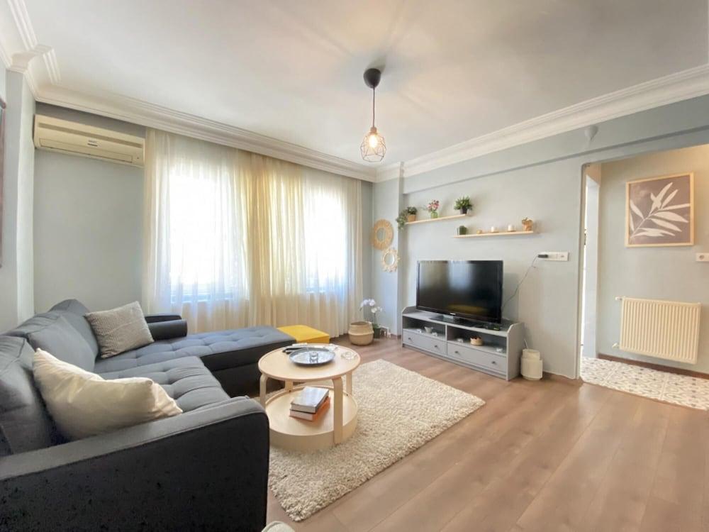 Studio Flat Near Taksim Square in Beyoglu