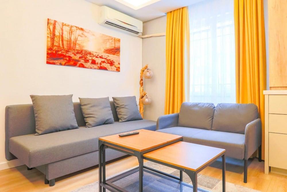 Charming Flat 500 m to Uskudar Ferry Station