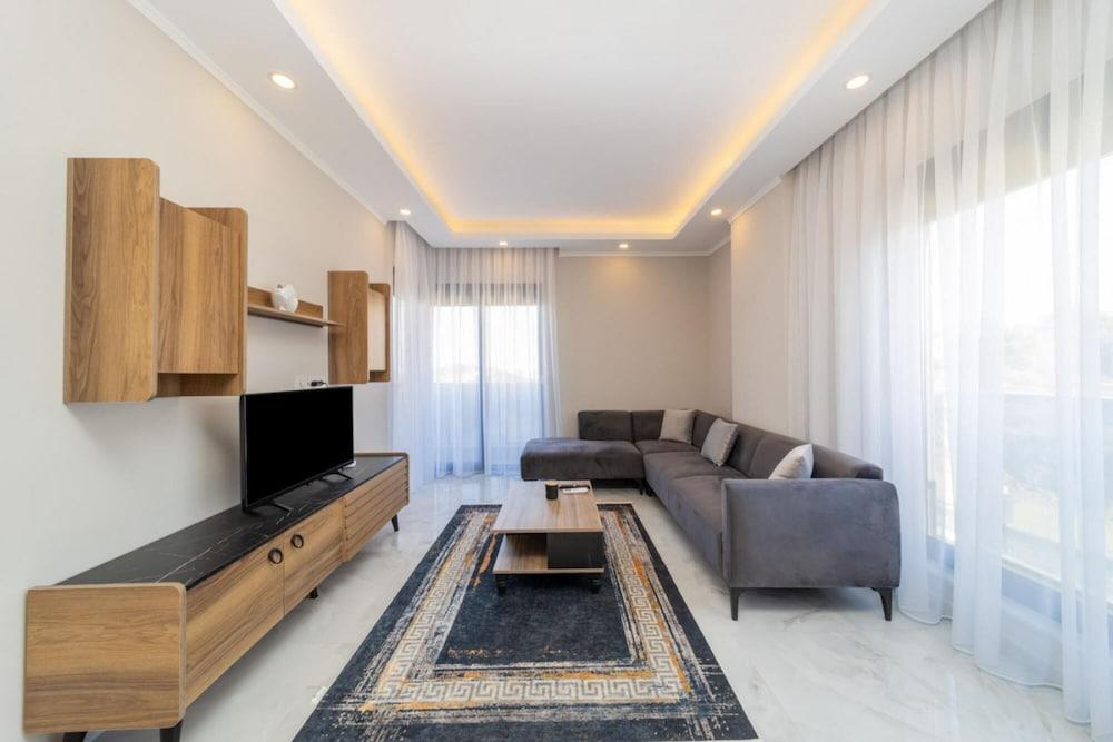 Flat With Shared Pool Hammam and Sauna in Alanya