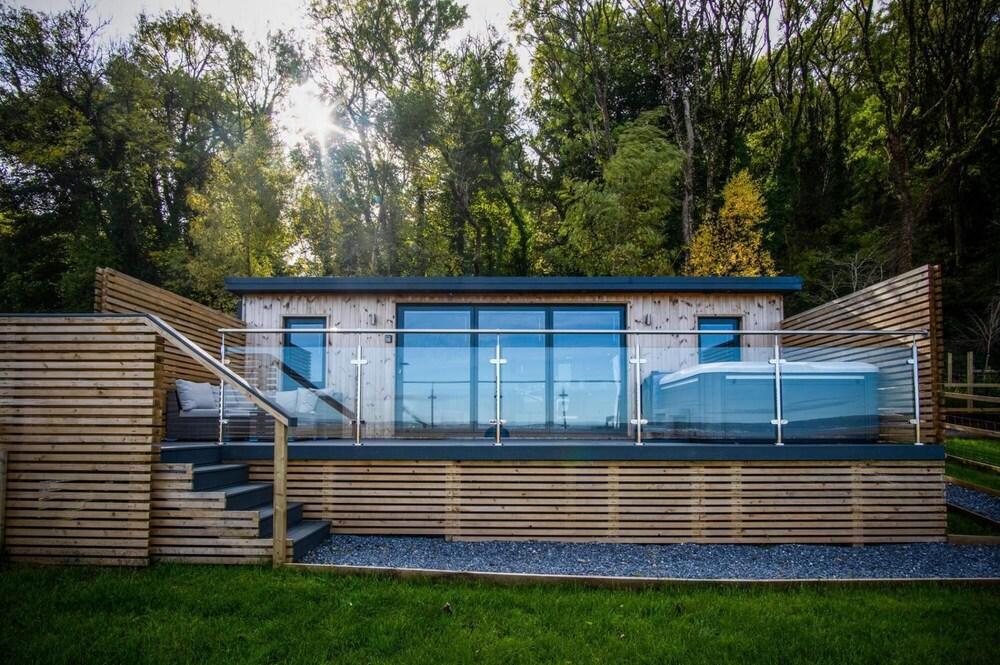 The Langland Bay Lookout - 1 Bed Cabin - Landimore