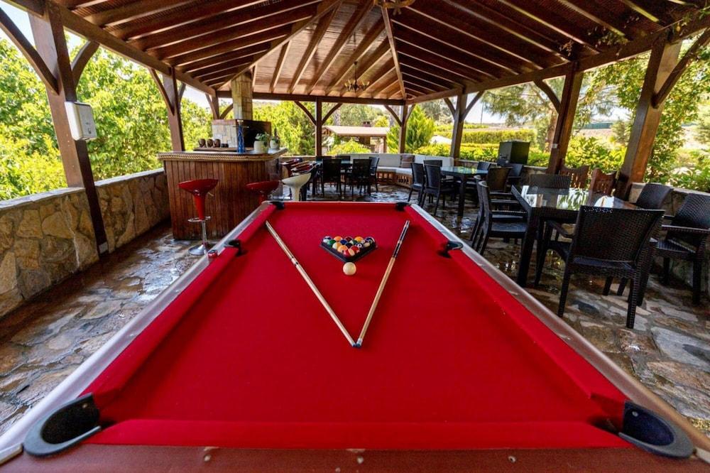 Luxury House With Shared Pool and Sauna in Bodrum