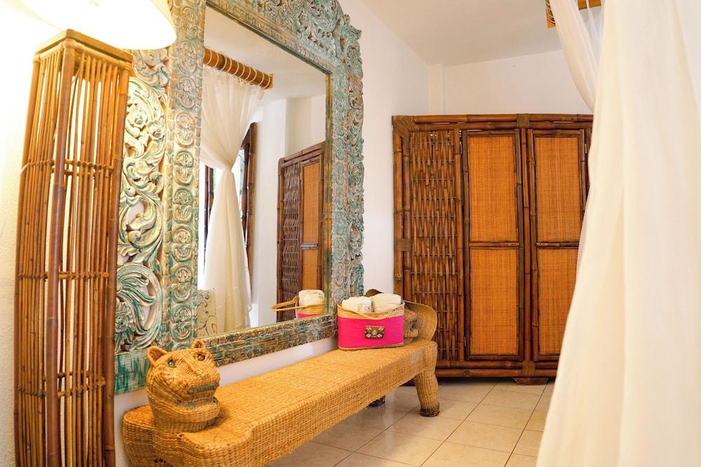 Monyoli Hotel & Boutique