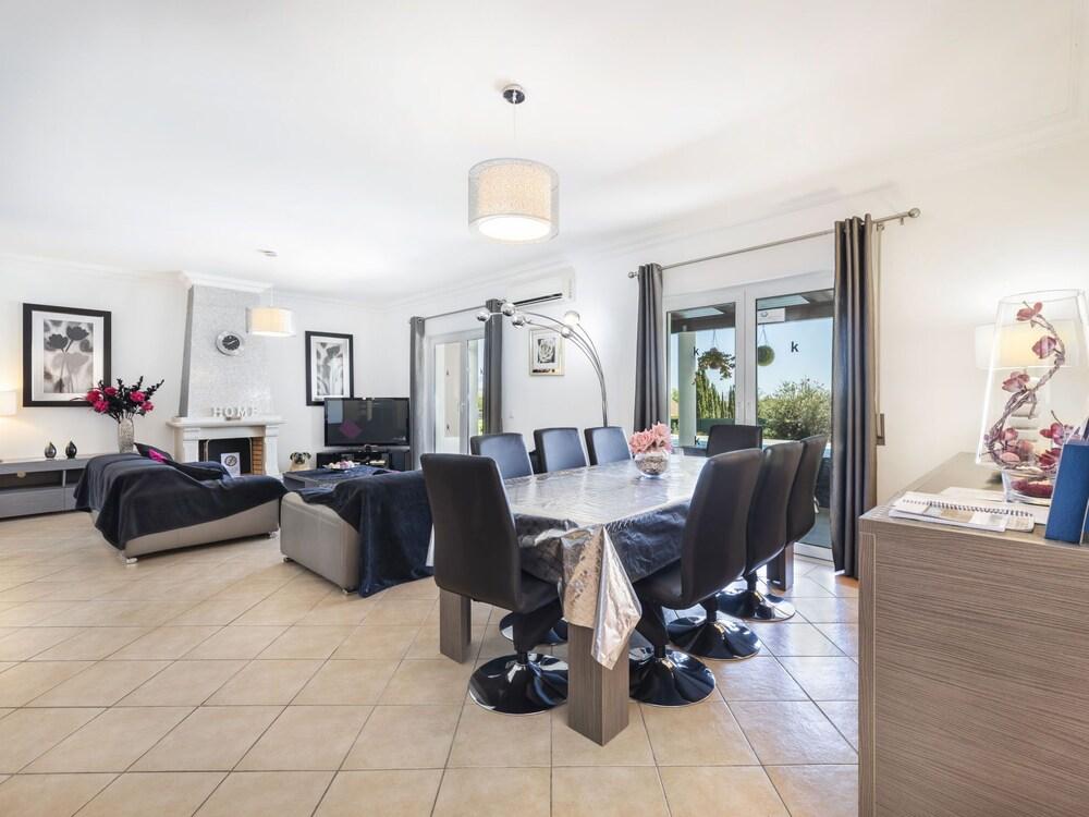 Villa Kambu Quelfes in Quelfes