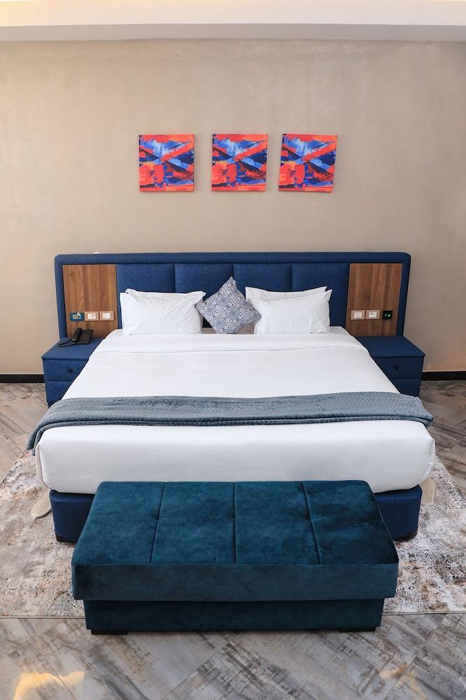 South Gate Hotel Apartment