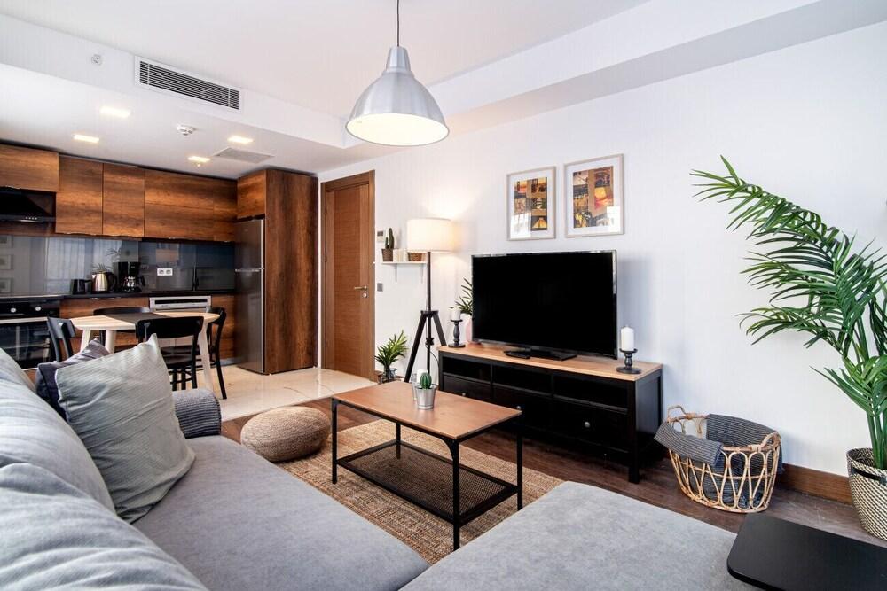 Modern Flat in Sisli With Central Location