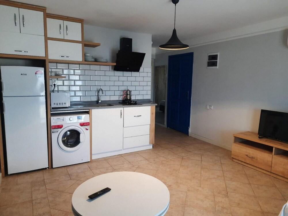 Mesmerizing Flat With Shared Pool in Cesme