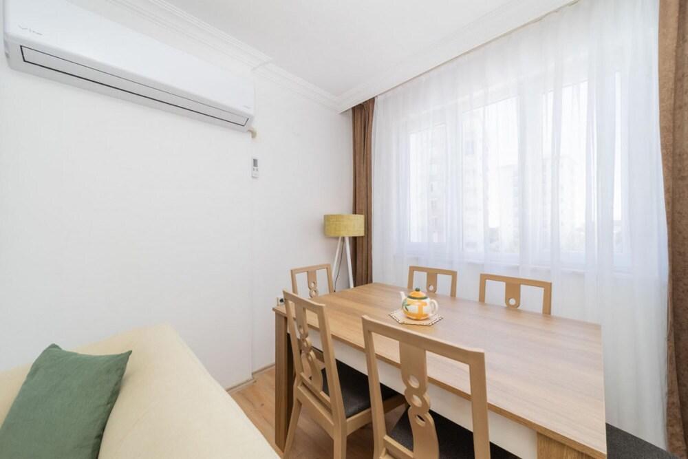 Riverside Flat Close to Beach