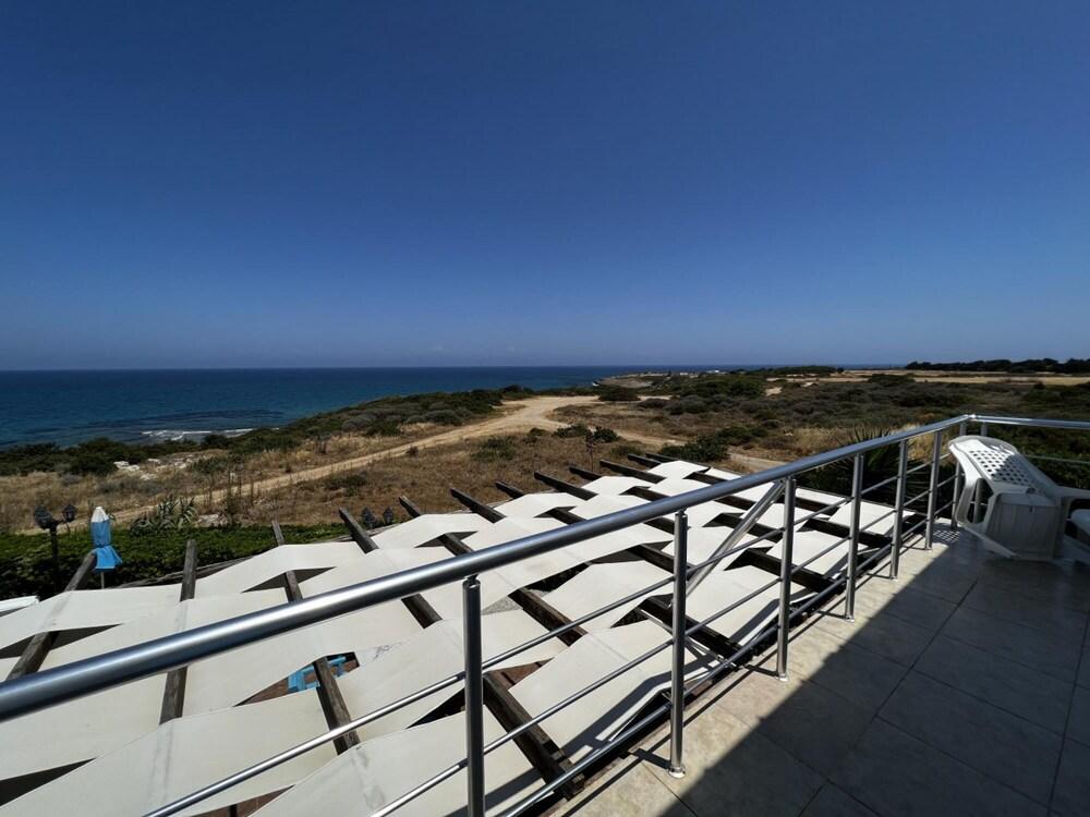 Exquisite Villa With Private Pool in Cyprus