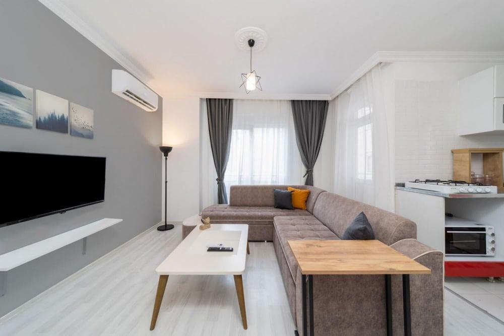 Fantastic Flat in Antalya With Shared Garden