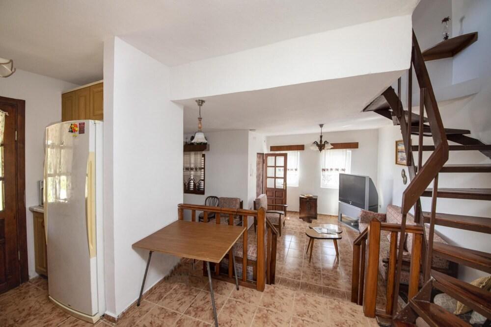 Comfy Villa With Shared Pool and Terrace in Bodrum