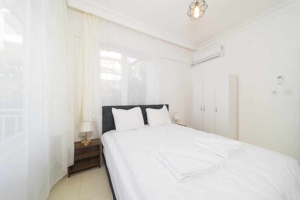 Refreshing Flat With Excellent Location in Alanya