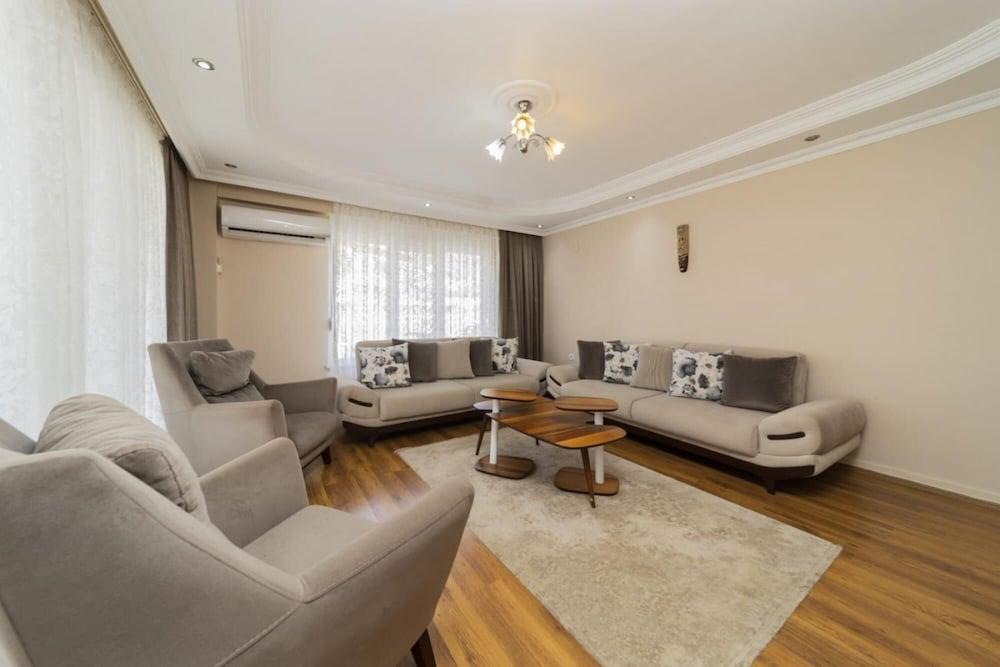 Lovely Flat With Shared Pools in Alanya