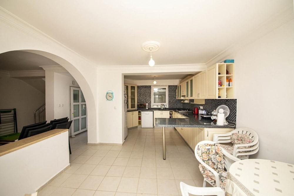 Peaceful Flat With 3 Private Beaches in Bodrum