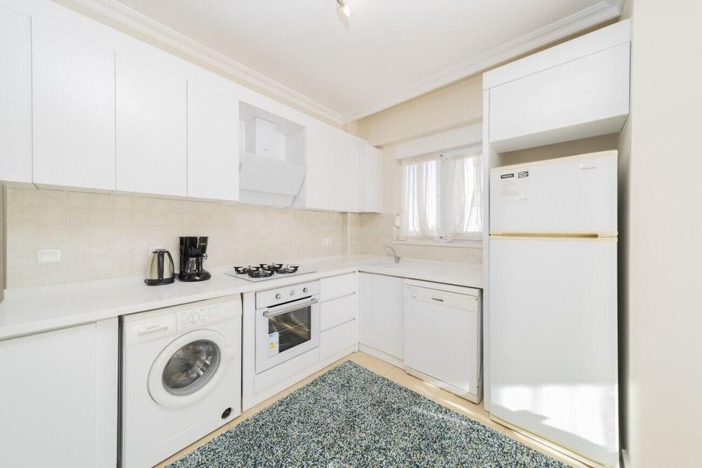 Flat With Balcony and Shared Pool in Belek