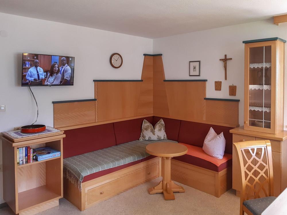 Apart Wolf Flie in Flie