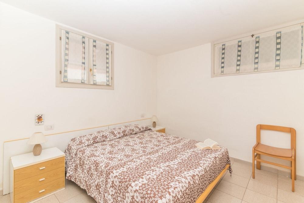 I Fari 99 600mt From The Beach