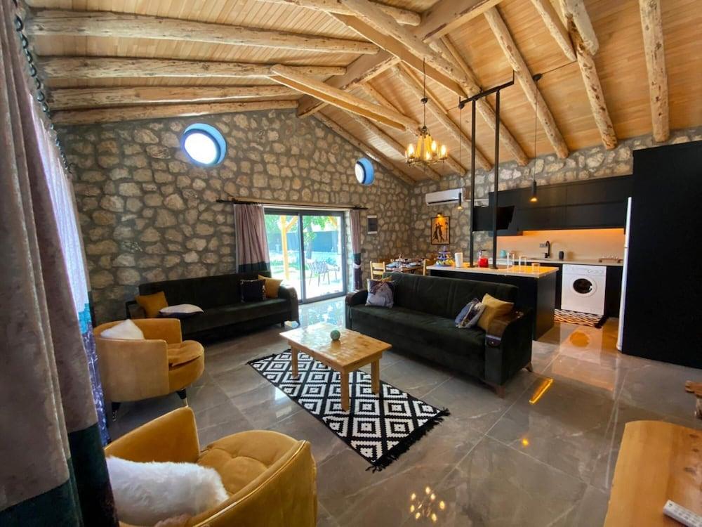 Secluded Villa With Pool in Seydikemer