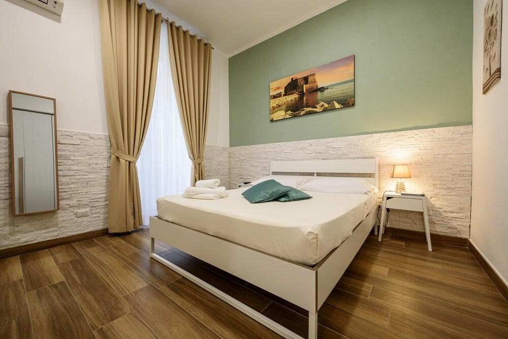 Piazza Garibaldi 118