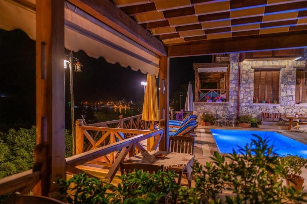 Cozy Room With Mesmerizing View in Selimiye