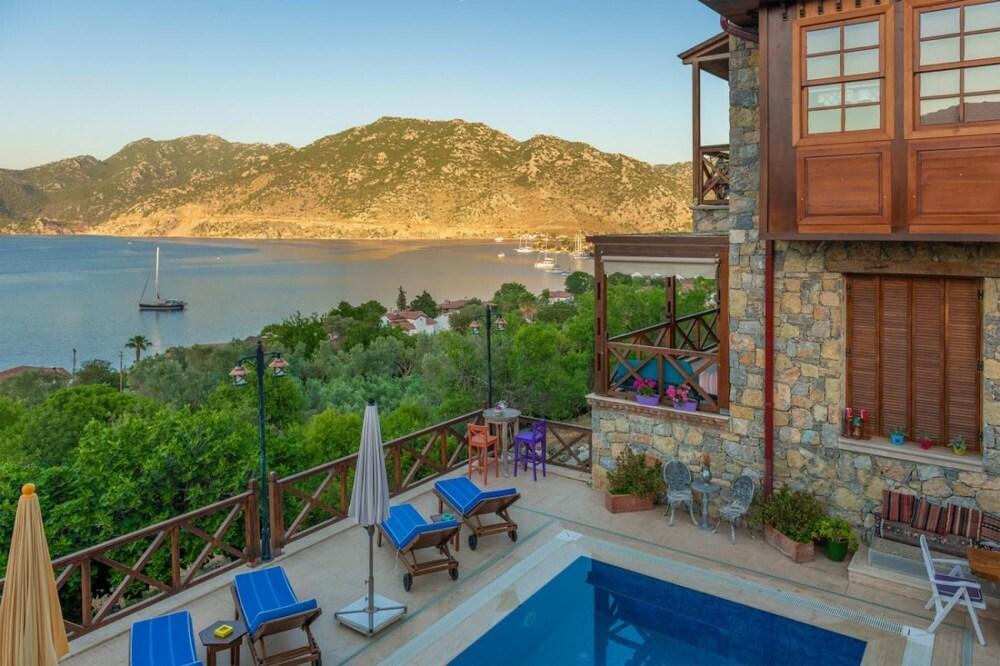 Amazing Room With Mesmerizing View in Selimiye