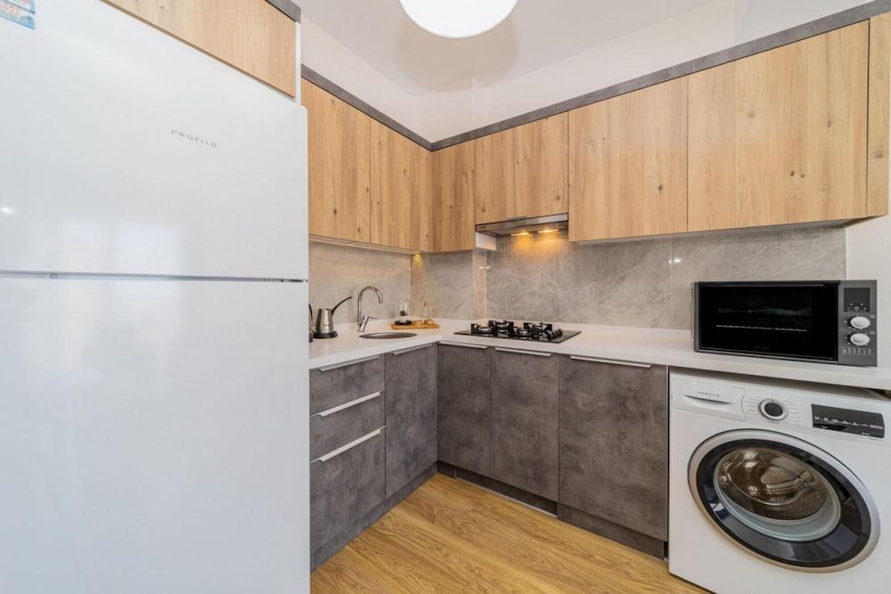 Superb Flat With Shared Pool in Kepez