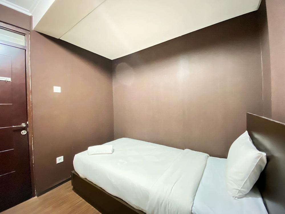 Spacious 2Br Apartment At Gateway Pasteur