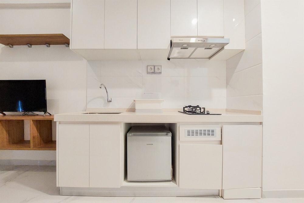 Simply Designed Studio At Sky House Bsd Apartment