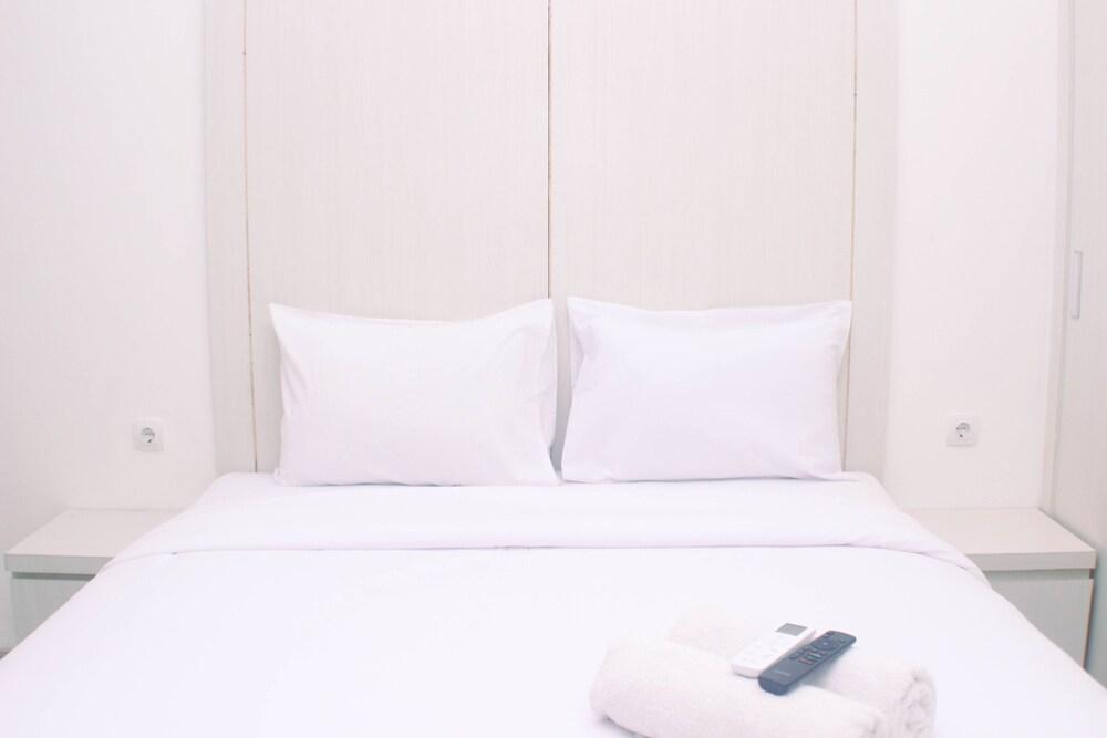 Nice Studio At Oasis Cikarang Apartment