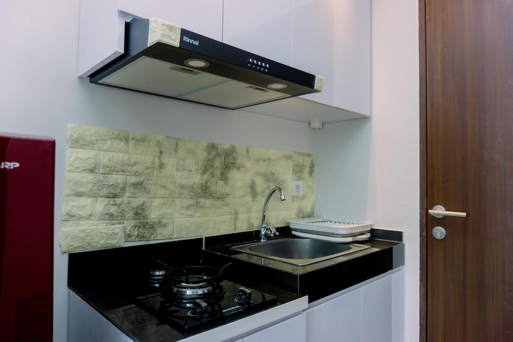 Restful And Comfortable Studio Transpark Bintaro Apartment