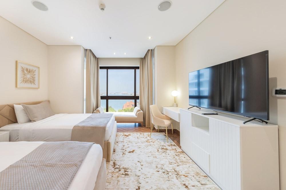 EDEN'S Homes & Villas - Anantara Palm Residences