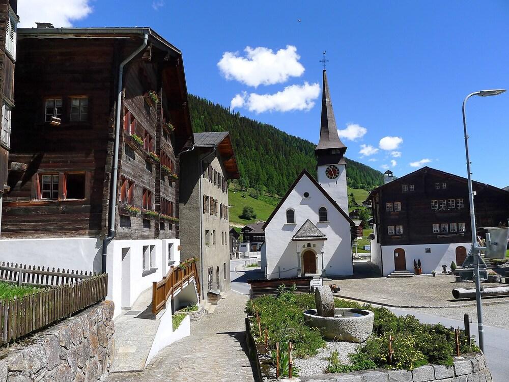 Poschth s Biel Biel VS