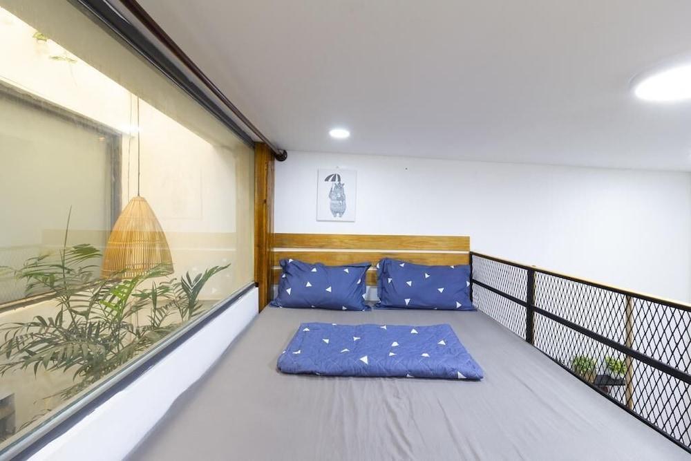 Language Exchange Hotel 3