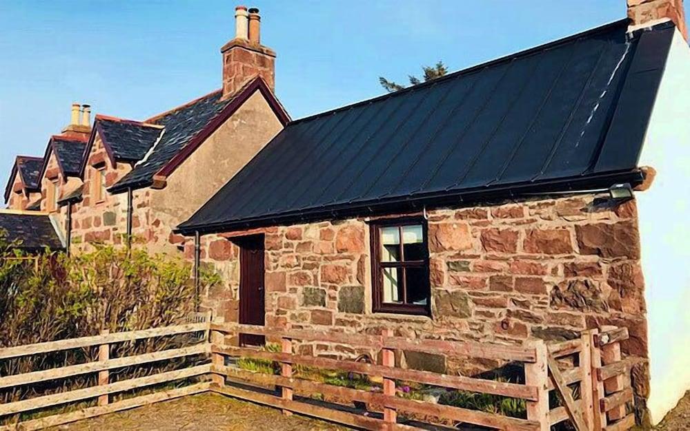 The Smithy House & Cottages