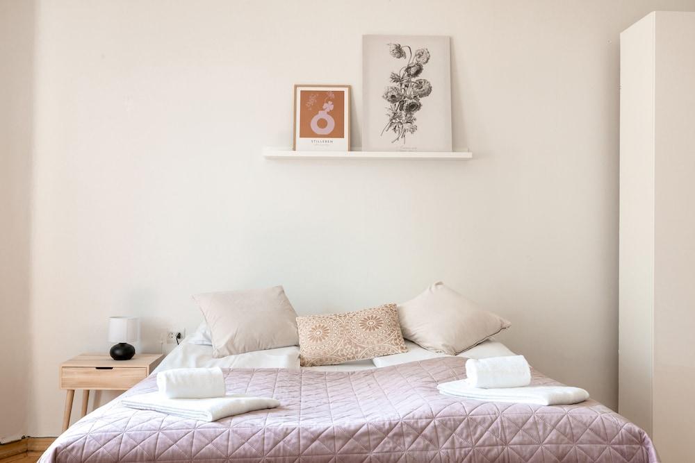 2ndhomes Spacious & Cozy 1BR Home