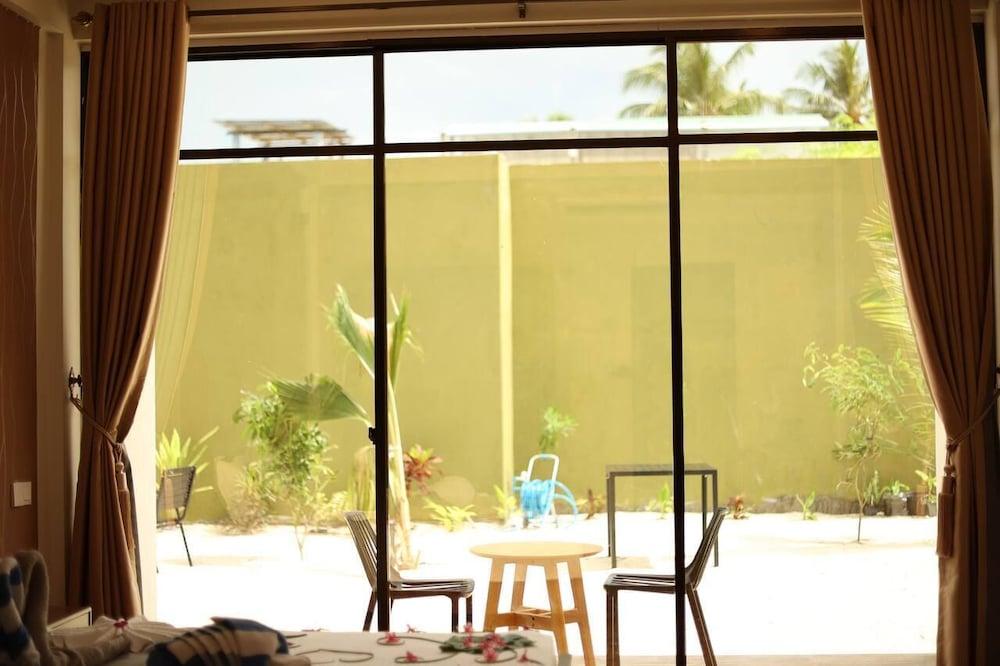 Thoddoo Island Hotel