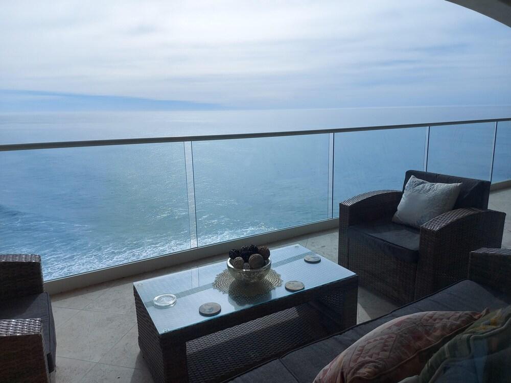 Ocean Front Condo Ocean View in Rosarito