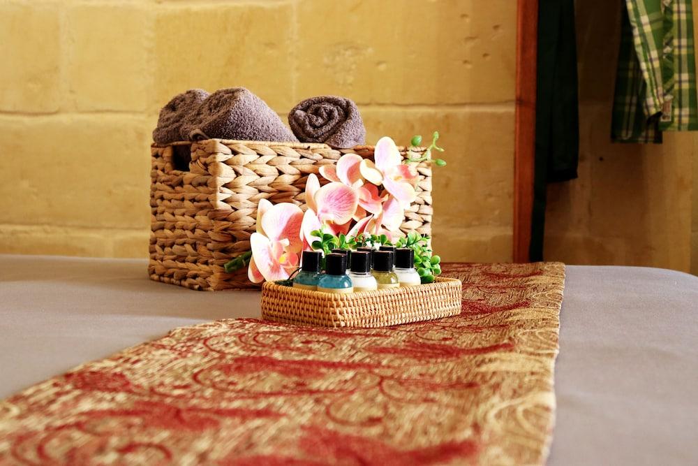 Il-Bàrraġ Farmhouse B&B - Traditional