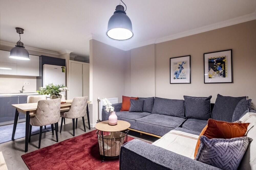 Gorgeous and Central Flat is Sisli