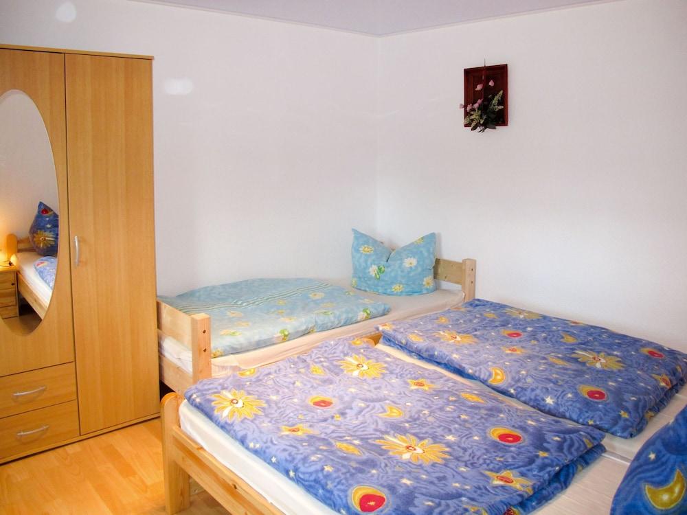 Old H Sung Mirow in Mirow