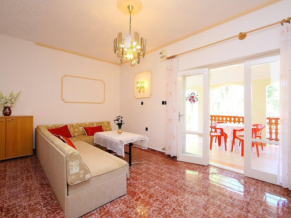 Daisy 2 Balatonm Riaf rd