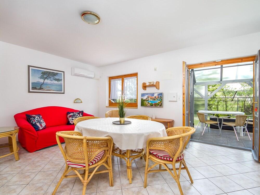 Amarillo 5 Balatonm Riaf rd