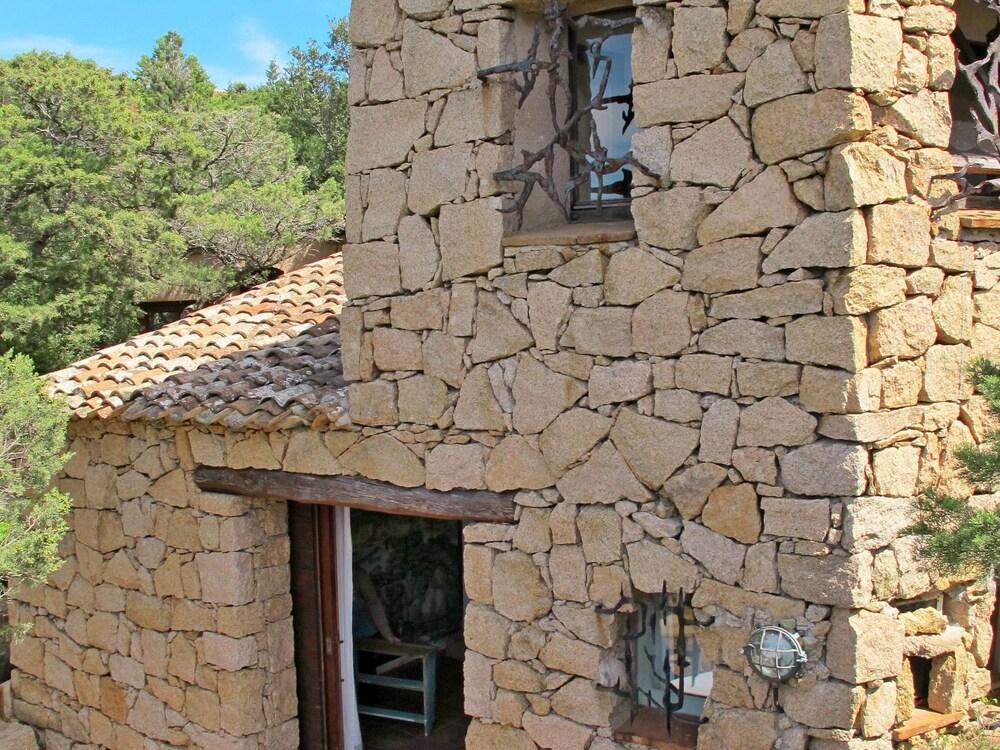 Roccia di Volpe Capriccioli