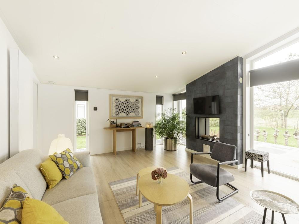 Water Resort Oosterschelde Wemeldinge