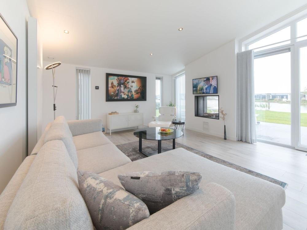 Water Resort Oosterschelde Wemeldinge